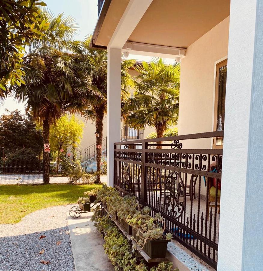 Casa Italia, Center *