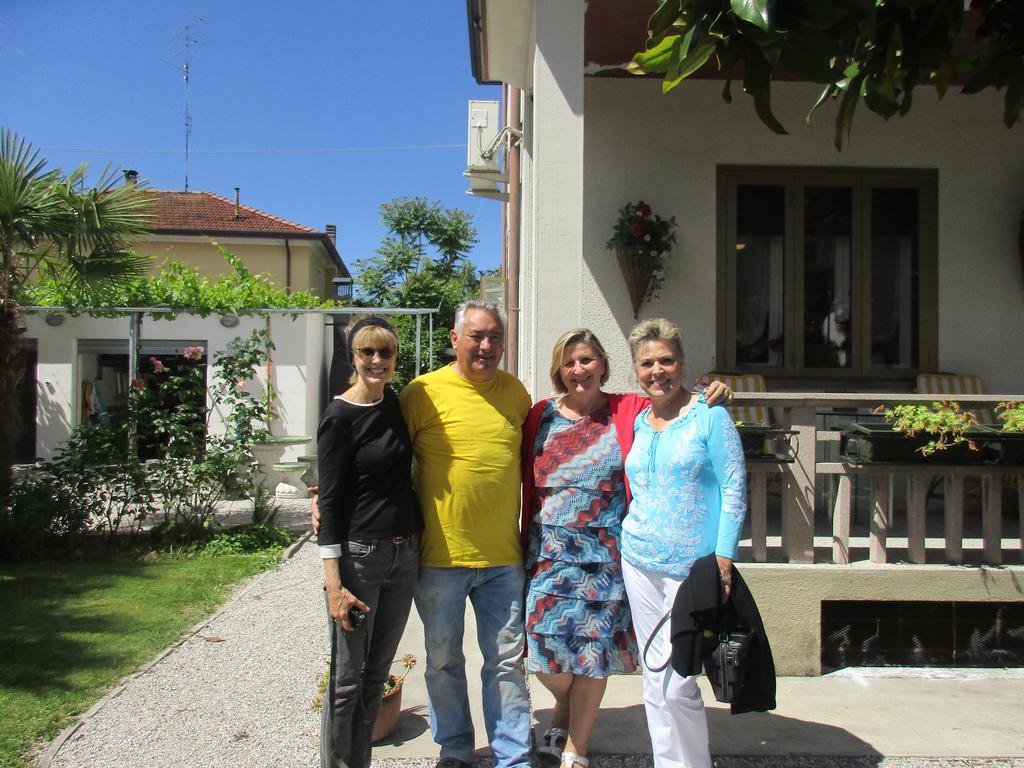 Casa Italia, Center